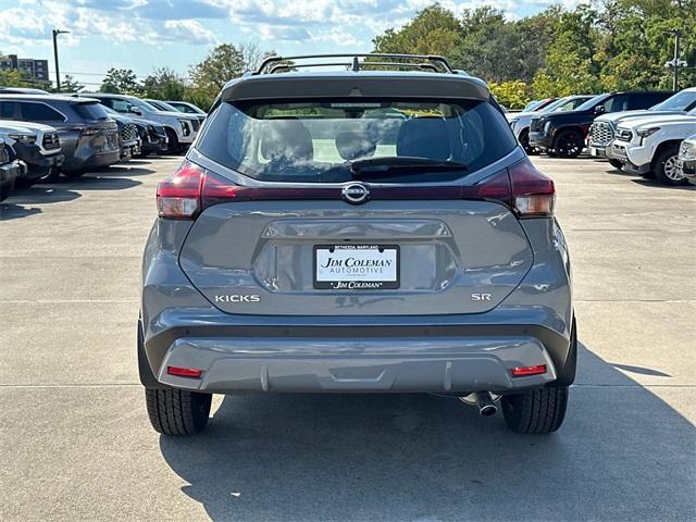 Photo of 2022 Boulder Gray Pearl Nissan Kicks
