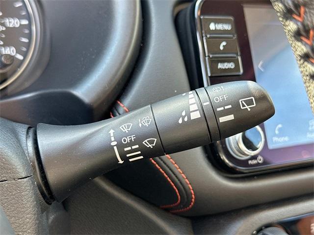 Photo of 2022 Boulder Gray Pearl Nissan Kicks