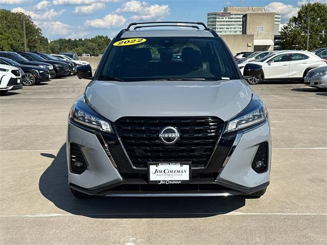 Photo of 2022 Boulder Gray Pearl Nissan Kicks
