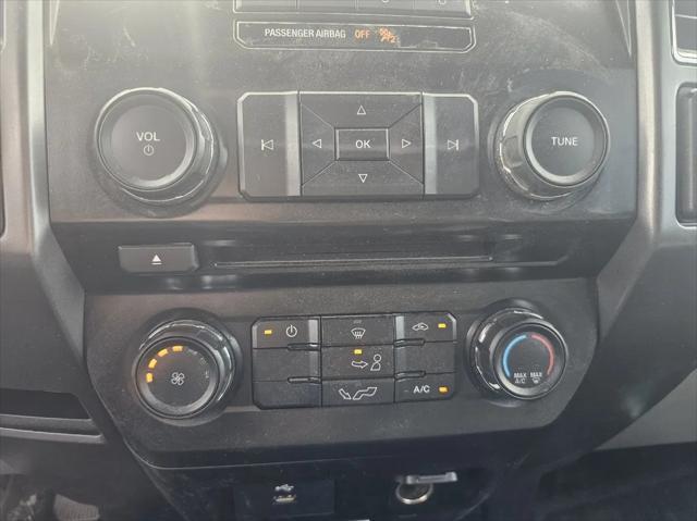 Photo of 2016 Shadow Black Ford F-150