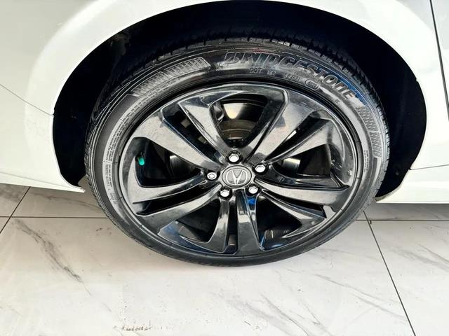 Photo of 2023 Pearl White Acura TLX