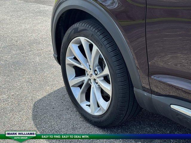 Photo of 2022 Jewel Red Metallic Ford Explorer