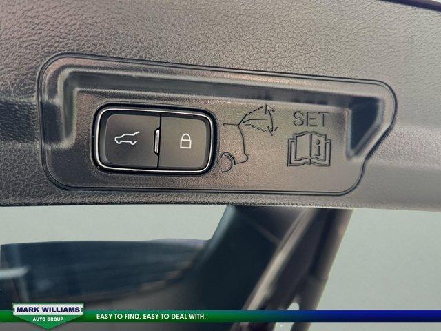 Photo of 2022 Jewel Red Metallic Ford Explorer
