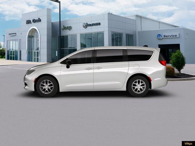 Photo of 2026 Bright White Clearcoat Chrysler Voyager