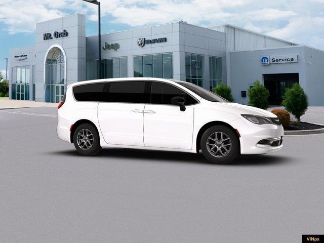 Photo of 2026 Bright White Clearcoat Chrysler Voyager