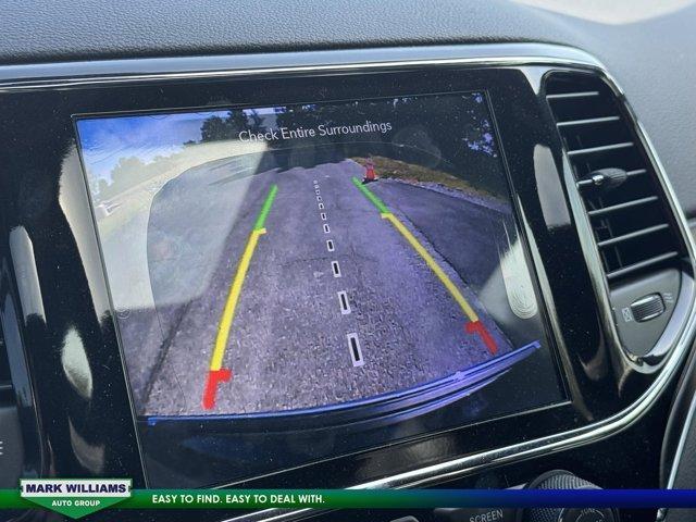Photo of 2020 Diamond Black Jeep Grand Cherokee