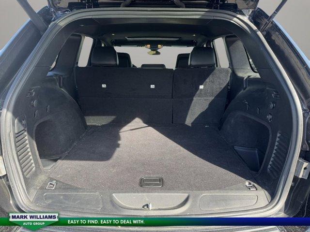 Photo of 2020 Diamond Black Jeep Grand Cherokee