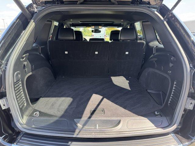 Photo of 2020 Diamond Black Jeep Grand Cherokee