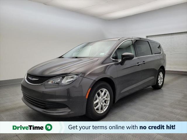 2020 Chrysler Voyager