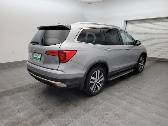 Photo of 2016 Modern Steel Metallic Honda Pilot