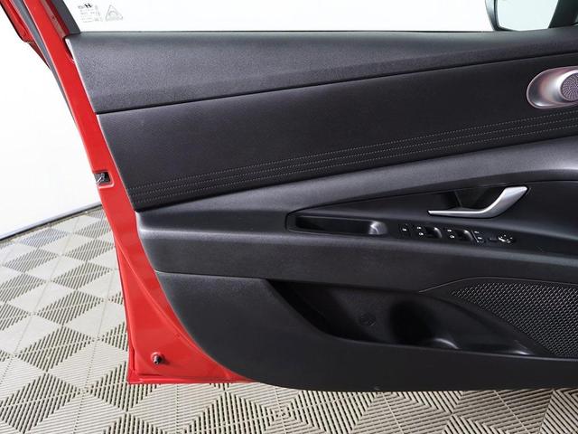 Photo of 2023 Scarlet Red Pearl Hyundai ELANTRA