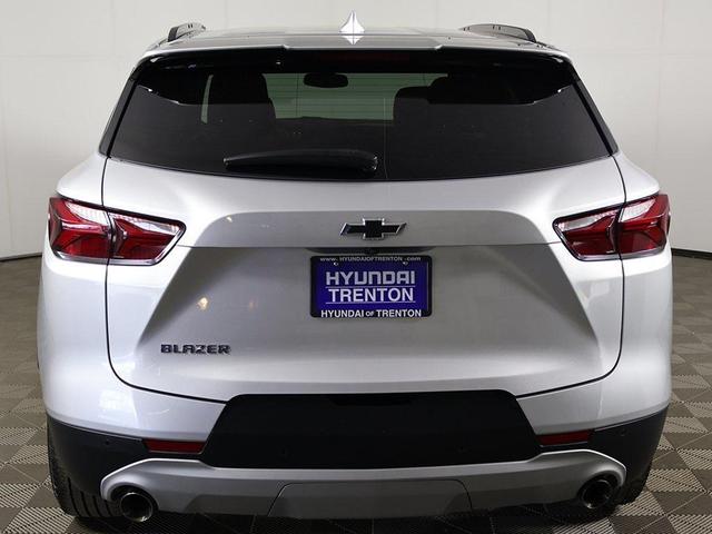 Photo of 2020 Silver Ice Metallic Chevrolet Blazer