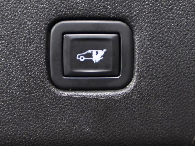 Photo of 2020 Silver Ice Metallic Chevrolet Blazer