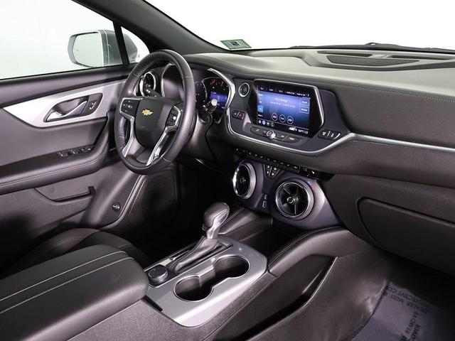 Photo of 2020 Silver Ice Metallic Chevrolet Blazer