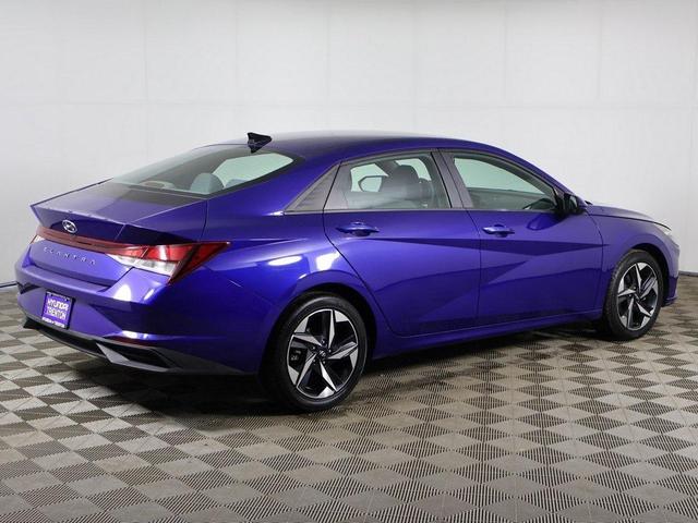 Photo of 2023 Intense Blue Hyundai ELANTRA