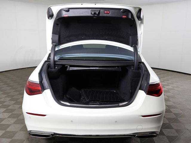 Photo of 2022 White Mercedes-Benz S-Class