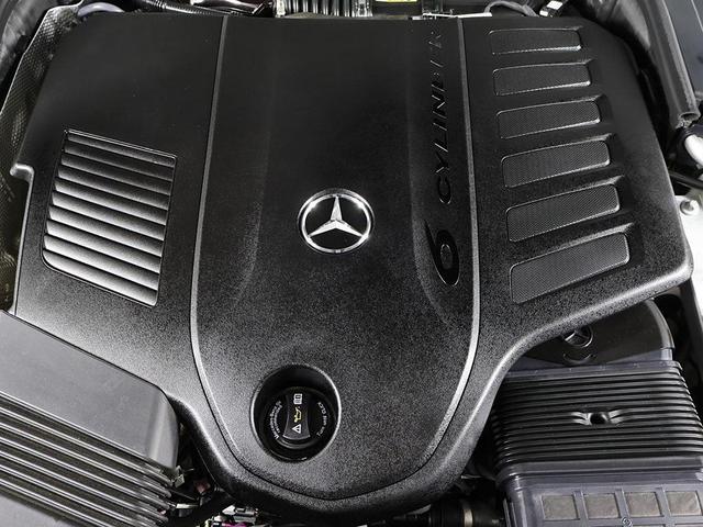 Photo of 2022 White Mercedes-Benz S-Class