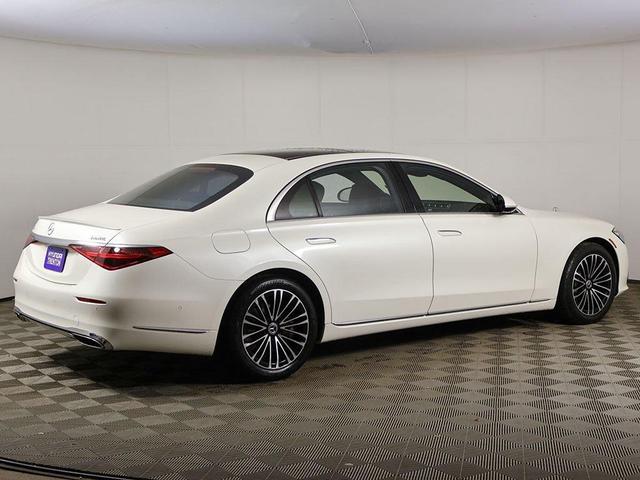 Photo of 2022 White Mercedes-Benz S-Class