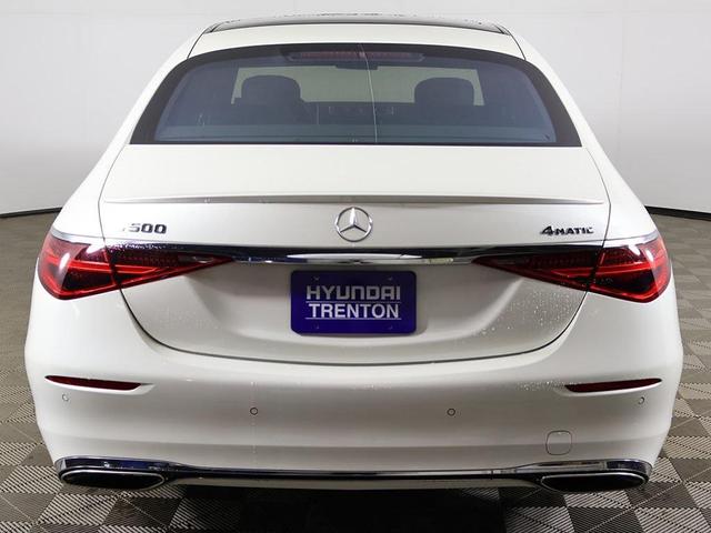 Photo of 2022 White Mercedes-Benz S-Class