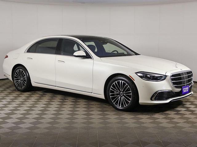 Photo of 2022 White Mercedes-Benz S-Class