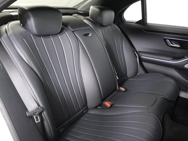 Photo of 2022 White Mercedes-Benz S-Class