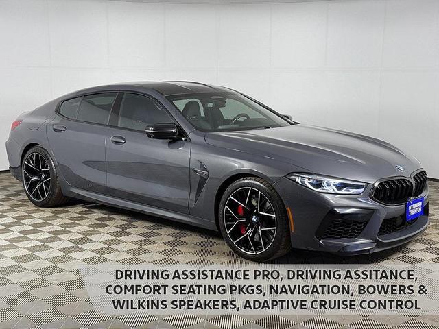 2022 BMW M8