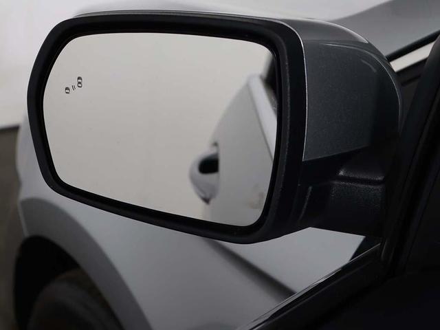 Photo of 2023 Silver Metallic Ford Edge