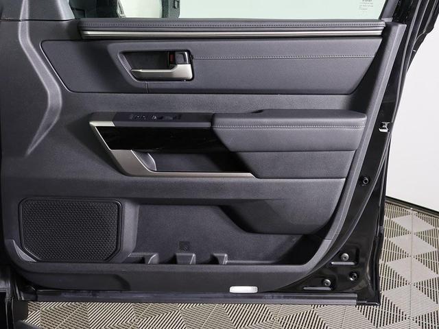 Photo of 2024 Midnight Black Metallic Toyota Tundra