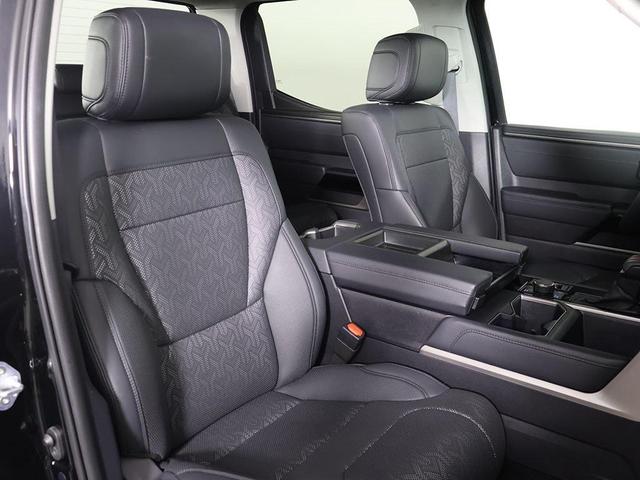 Photo of 2024 Midnight Black Metallic Toyota Tundra
