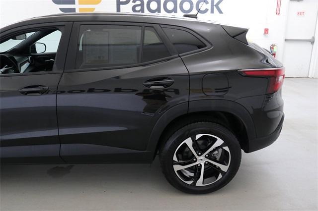 Photo of 2024 Mosaic Black Metallic Chevrolet Trax