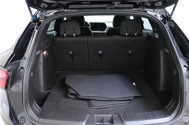 Photo of 2024 Mosaic Black Metallic Chevrolet Trax
