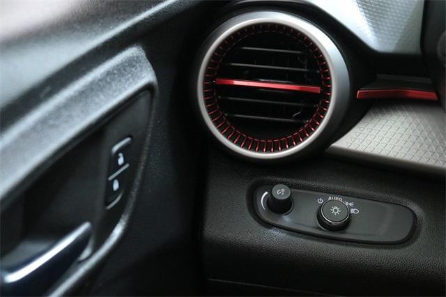 Photo of 2024 Mosaic Black Metallic Chevrolet Trax