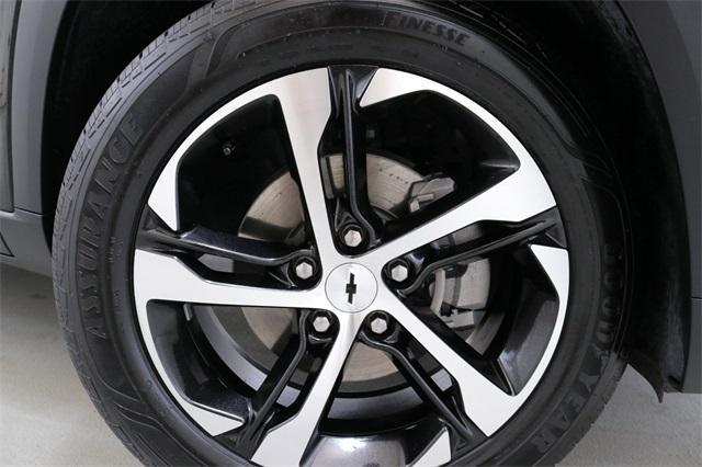Photo of 2024 Mosaic Black Metallic Chevrolet Trax
