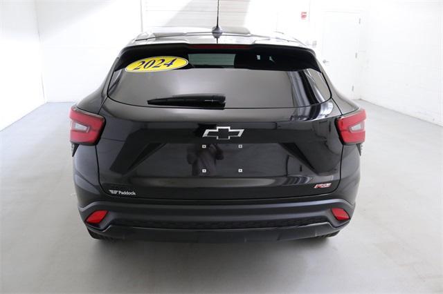 Photo of 2024 Mosaic Black Metallic Chevrolet Trax