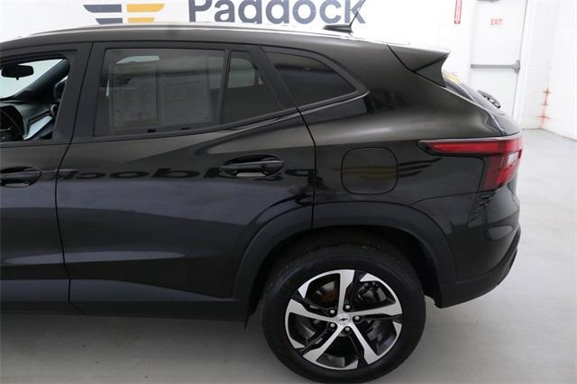 Photo of 2024 Mosaic Black Metallic Chevrolet Trax