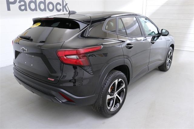 Photo of 2024 Mosaic Black Metallic Chevrolet Trax
