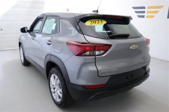 Photo of 2023 Gray Chevrolet Trailblazer