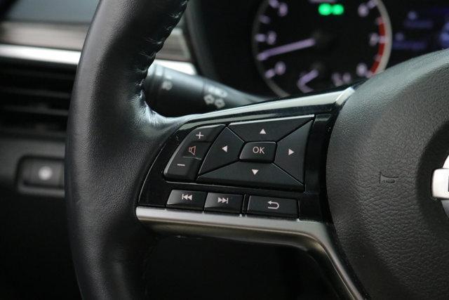 Photo of 2019 Super Black Clearcoat Nissan Altima
