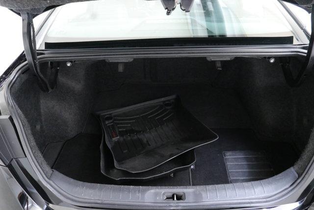 Photo of 2019 Super Black Clearcoat Nissan Altima