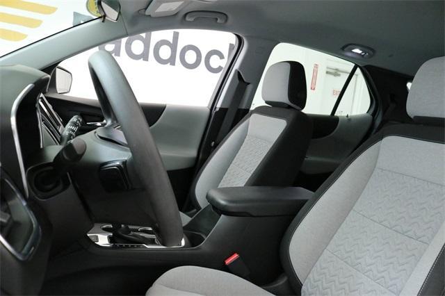 Photo of 2023 Summit White Chevrolet Equinox