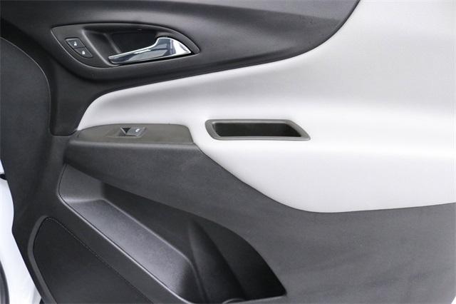 Photo of 2023 Summit White Chevrolet Equinox