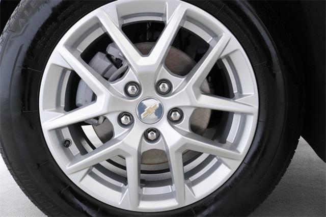 Photo of 2023 Summit White Chevrolet Equinox