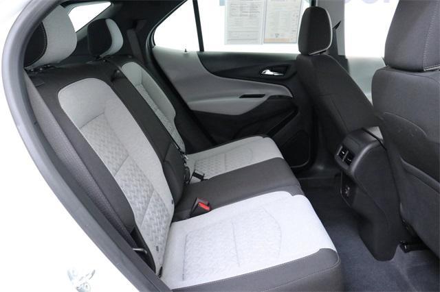 Photo of 2023 Summit White Chevrolet Equinox