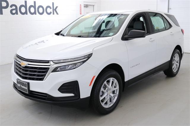 Photo of 2023 Summit White Chevrolet Equinox