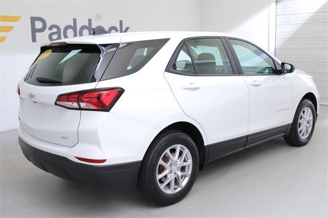 Photo of 2023 Summit White Chevrolet Equinox