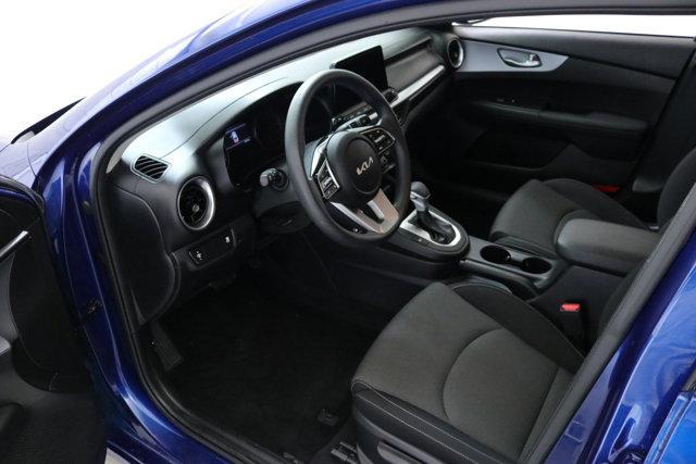 Photo of 2023 Deep Sea Blue Kia Forte