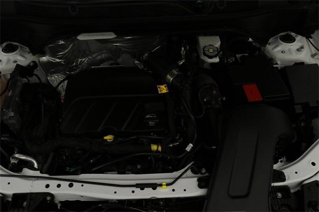 Photo of 2025 Summit White Chevrolet Trax