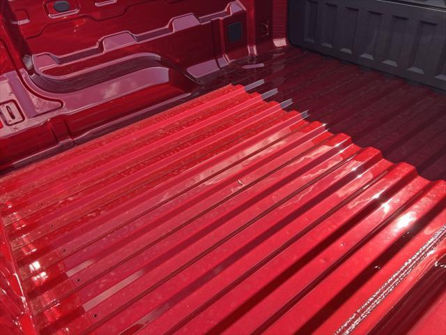 Photo of 2025 Radiant Red Tintcoat Chevrolet Colorado