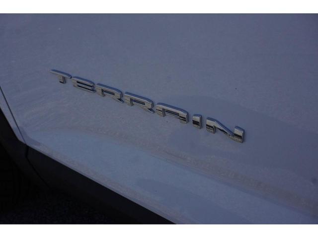 Photo of 2025 Summit White GMC Terrain
