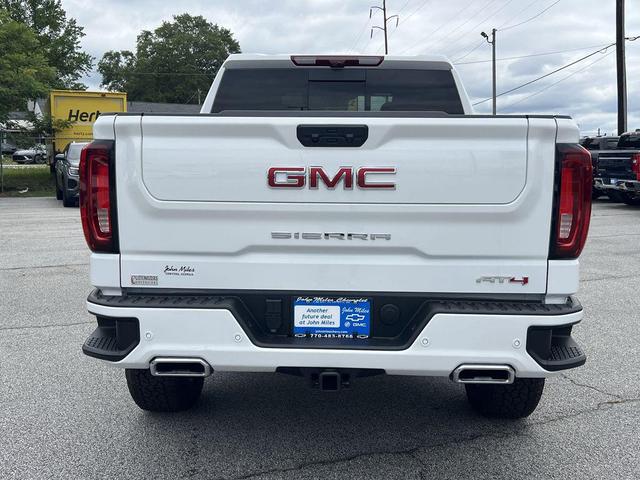 Photo of 2025 Summit White GMC Sierra 1500